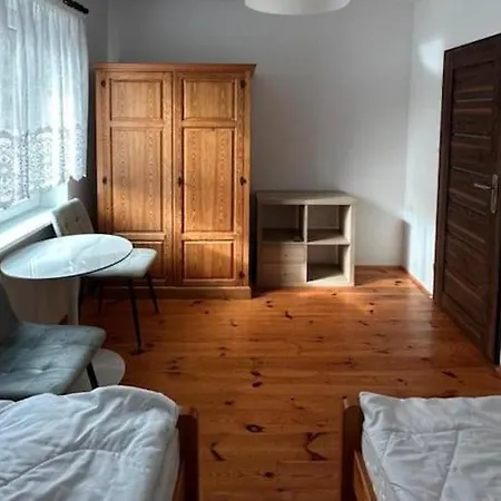 Semesterbostad Comfortable With A Private Garden Lubiatowo (Pomerania)
