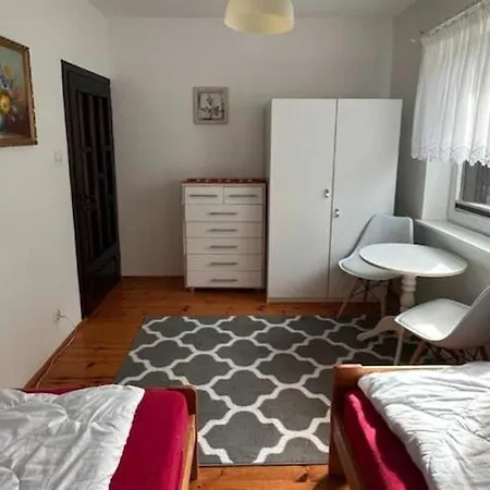 Vakantiehuis Comfortable With A Private Garden