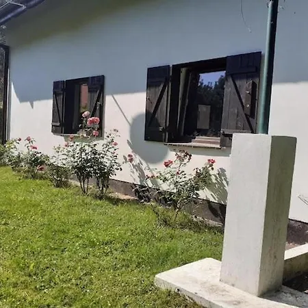 Comfortable With A Private Garden